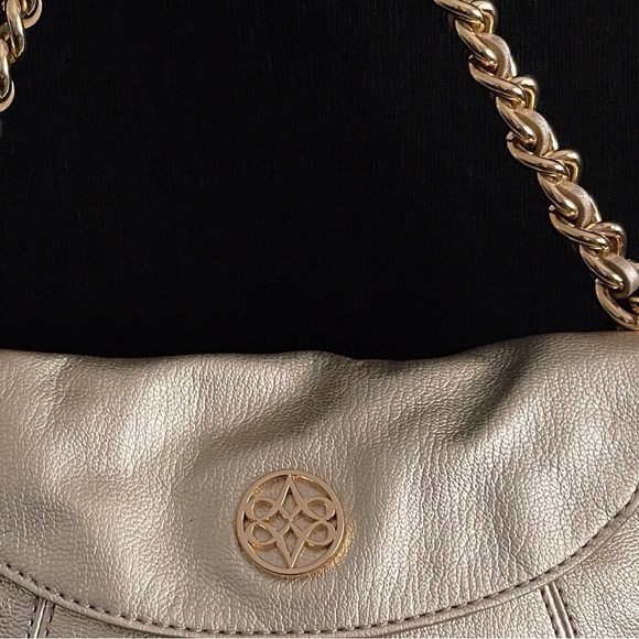 Antonio Melani Gold Metallic Flap Closure Chain Strap Emblem Purse Handbag Bag - Picture 6 of 11
